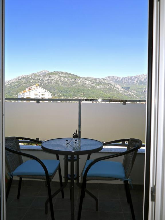 Apartment Verdan بار الغرفة الصورة